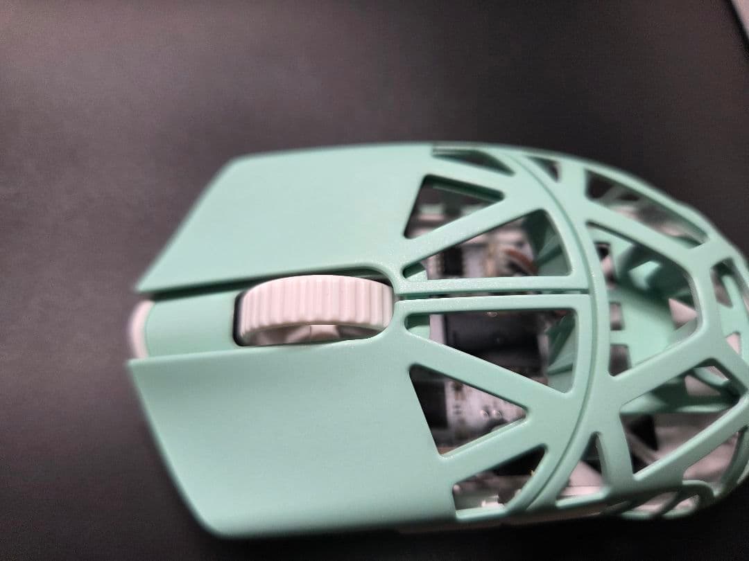 WLMOUSE Beast X Mini　ゲーミングマウス