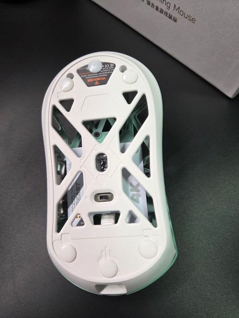 WLMOUSE Beast X Mini　ゲーミングマウス