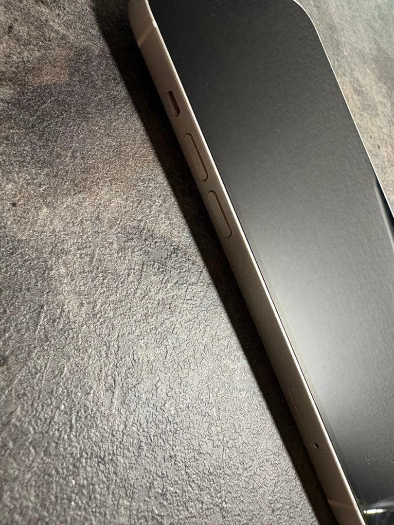 Apple iPhone 13 ホワイト　128GB 本体のみ