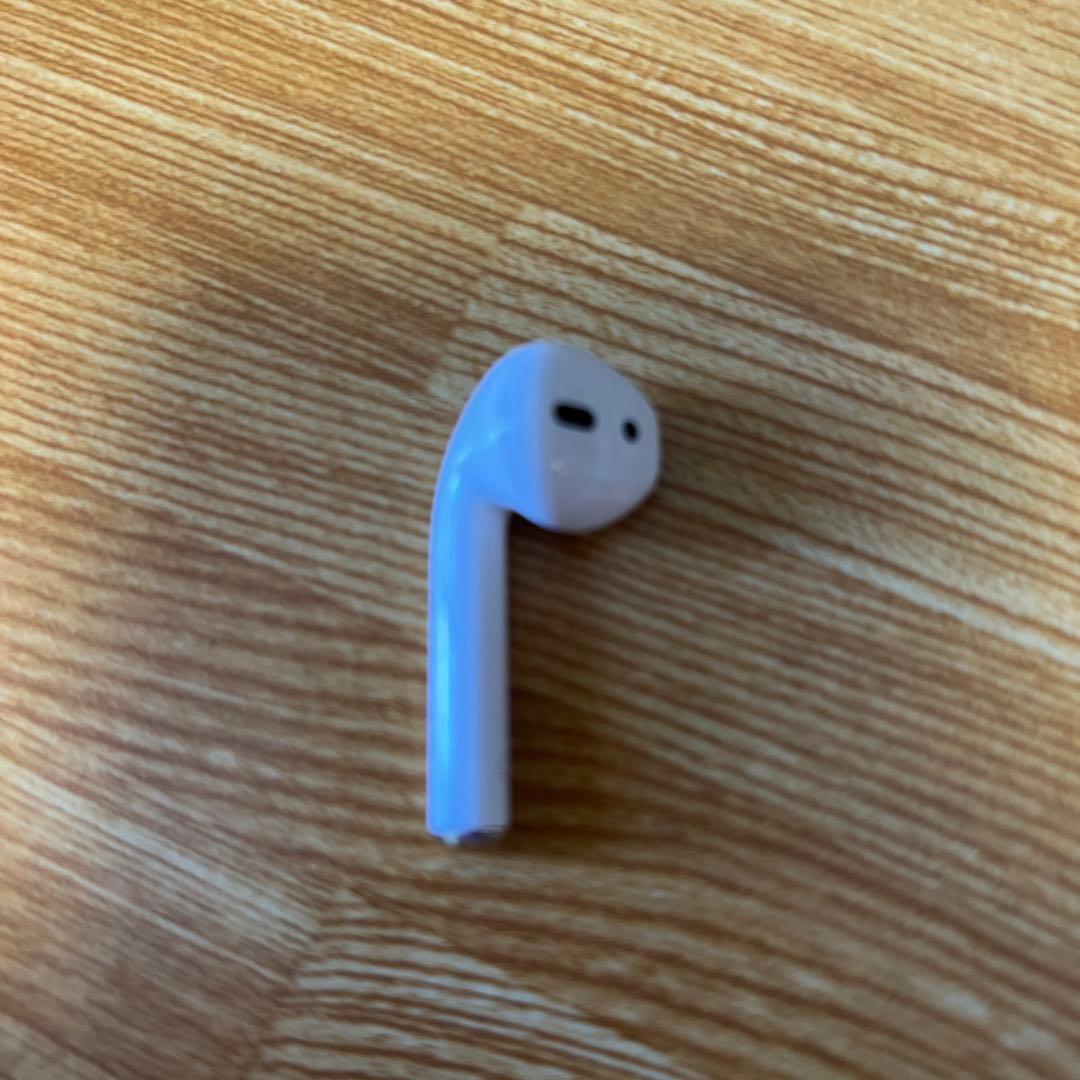 Apple AirPods両耳、ケース、タイプC充電器付き