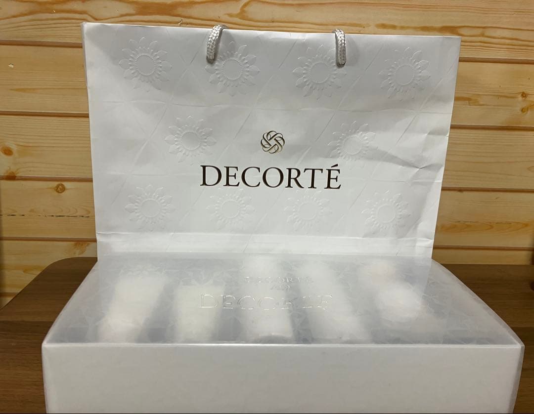 ＊コスメデコルテ＊AQブライトラディアンスコフレI＊コットン30枚入り付き