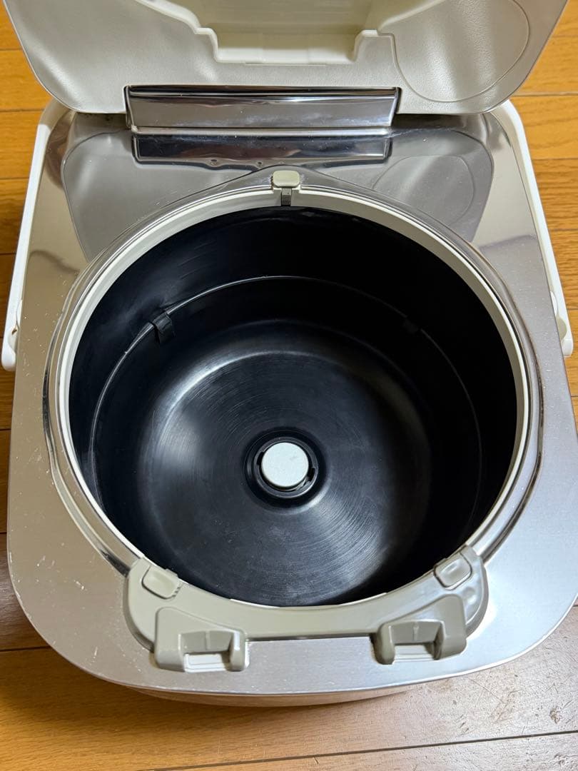 Panasonic可変圧力ＩＨ炊飯器 SR-PW186-W 【Wおどり炊き】