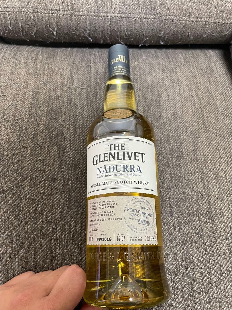 グレンリベット　ナデューラ　ピーテッド　700ml