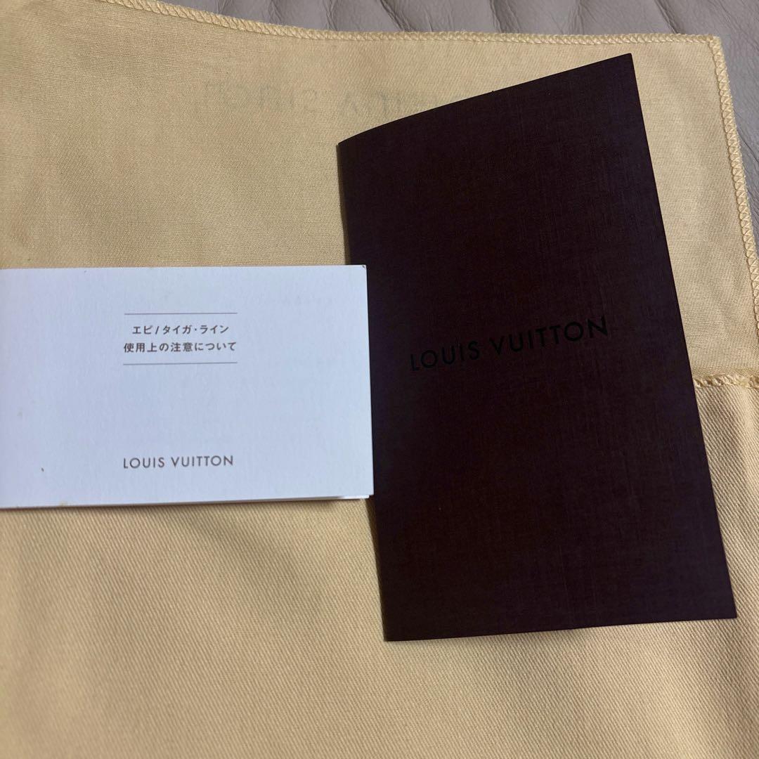 a*1様 LOUIS VUITTON エピレザー ブラック　長財布