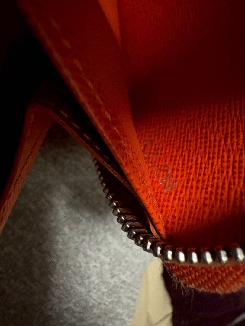 a*1様 LOUIS VUITTON エピレザー ブラック　長財布