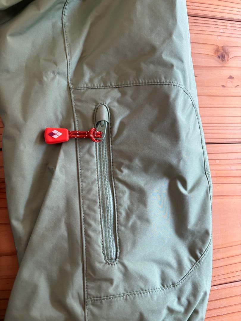 mont-bell フード付きライトグリーンジャケット