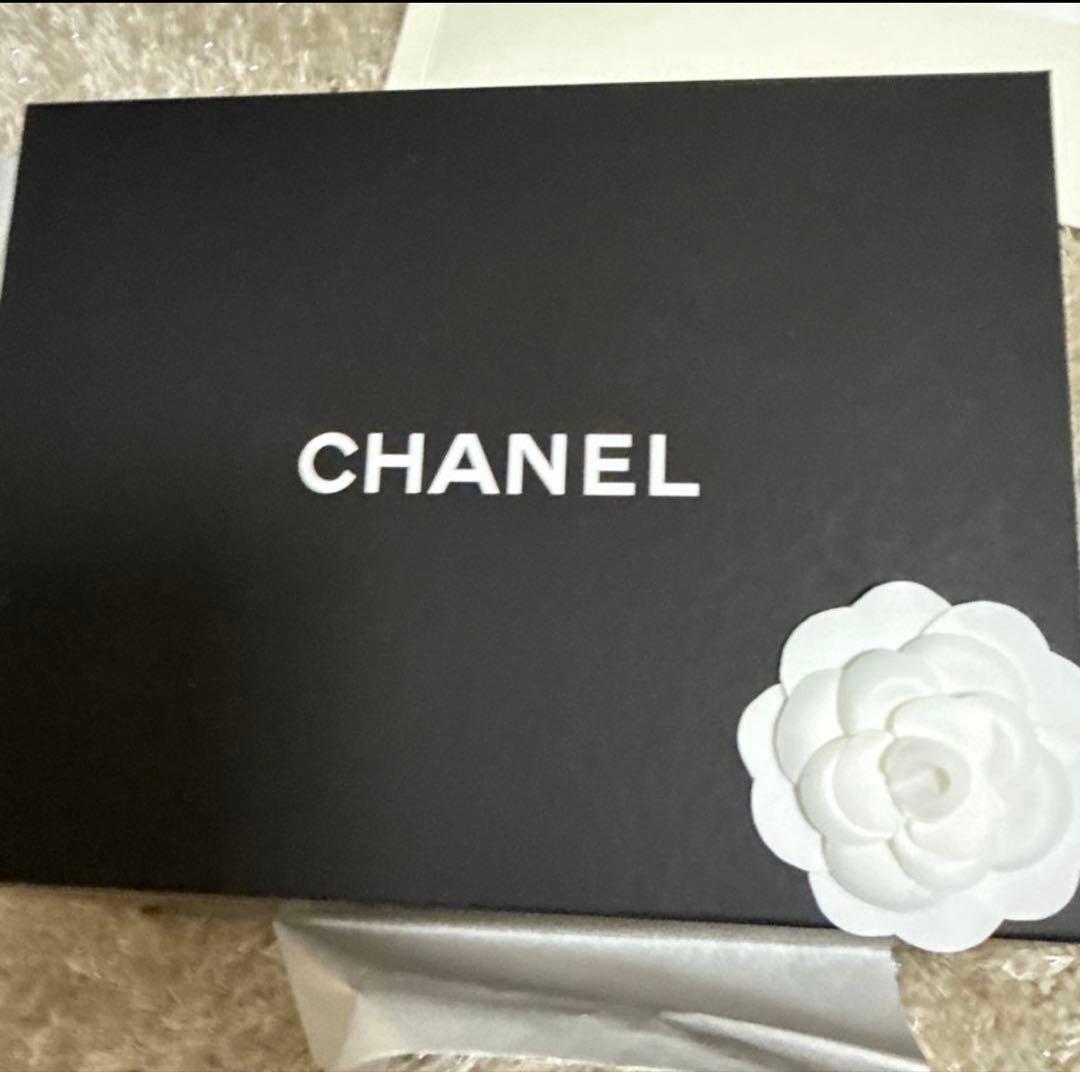 CHANEL ブラックレザーショルダーバッグ