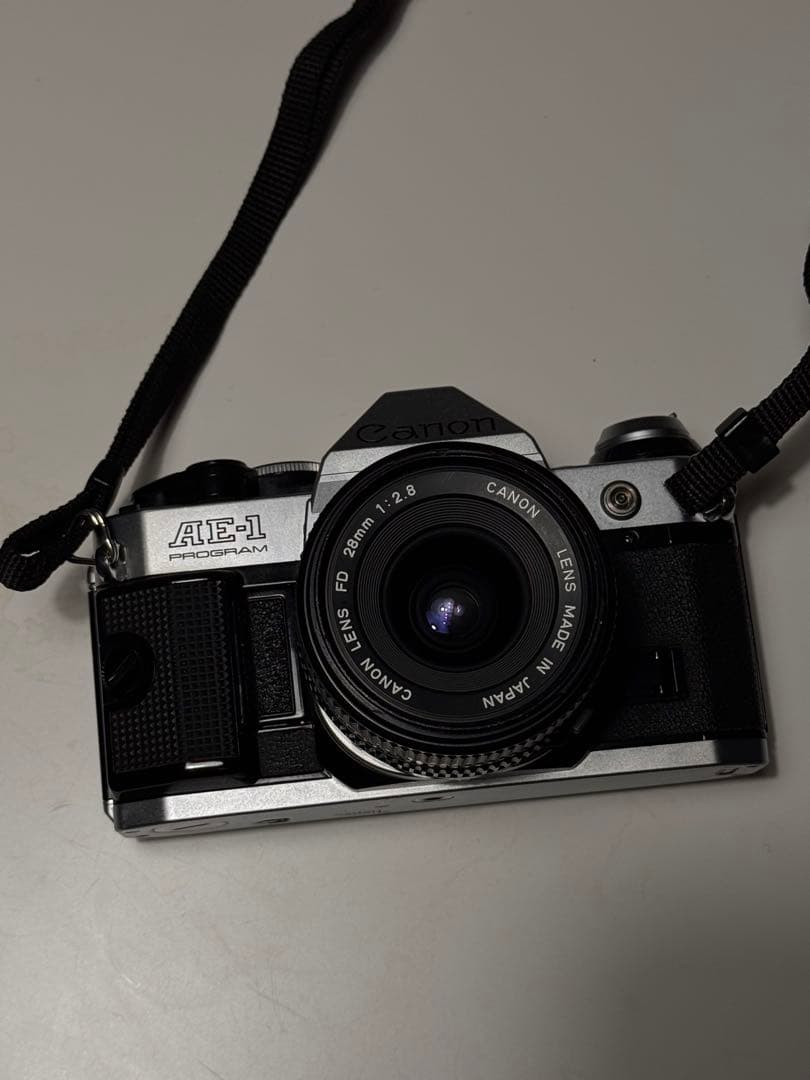(ジャンク品)のCanon AE-1 Program 28 mmレンズ付き