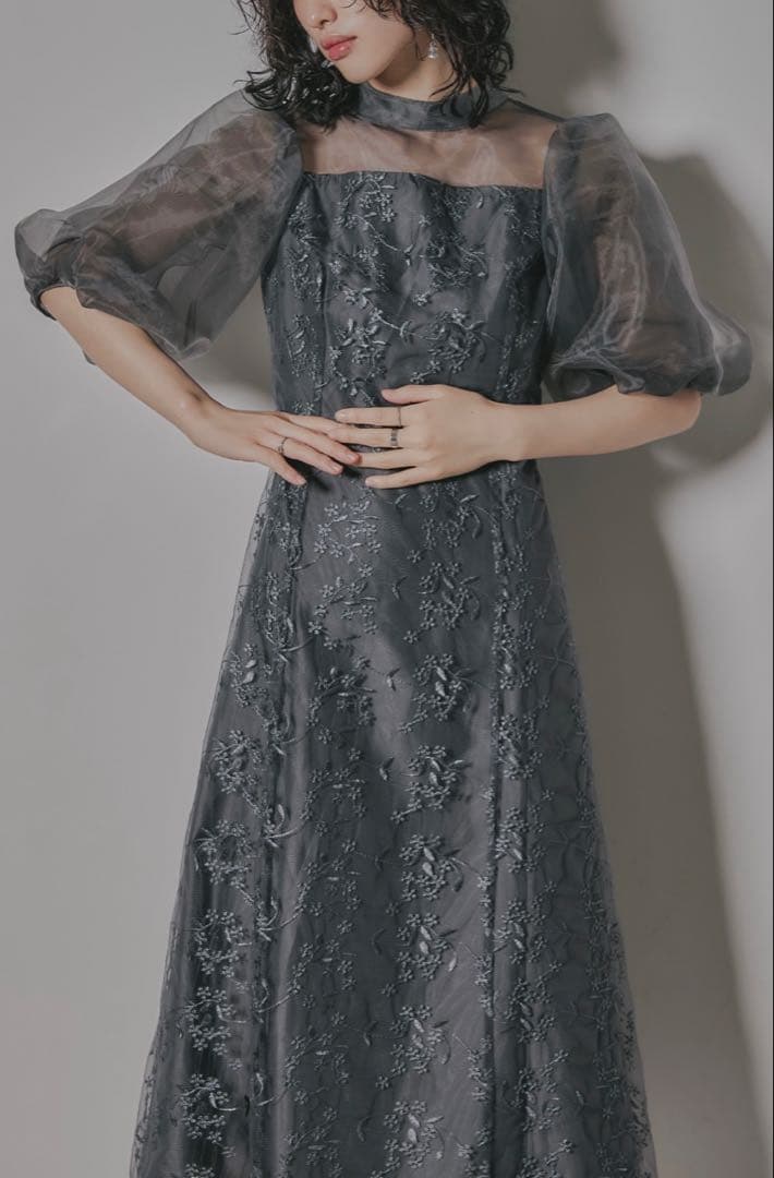 niana オーガンジーパフスリーブ刺繍レースドレス　M ダークグレー