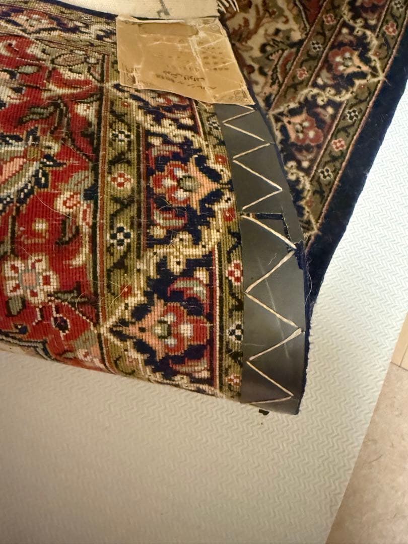 ペルシャ絨毯　　イラン　ウール