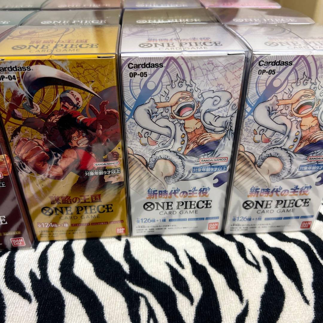 ONE PIECEカード　新品未開封boxテープ付き