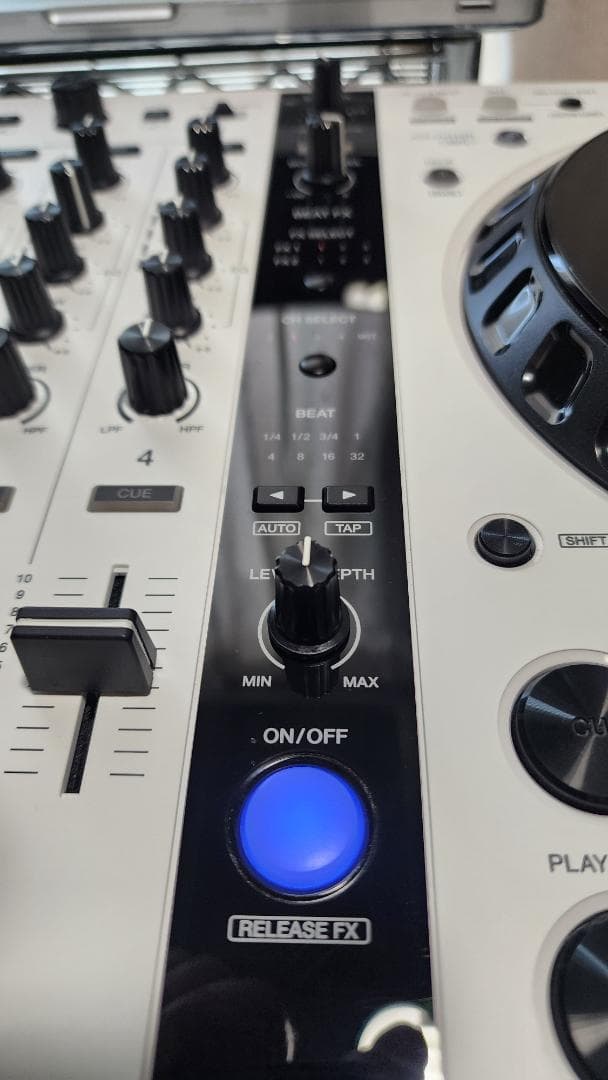 Pioneer DDJ-FLX6-W DJコントローラー