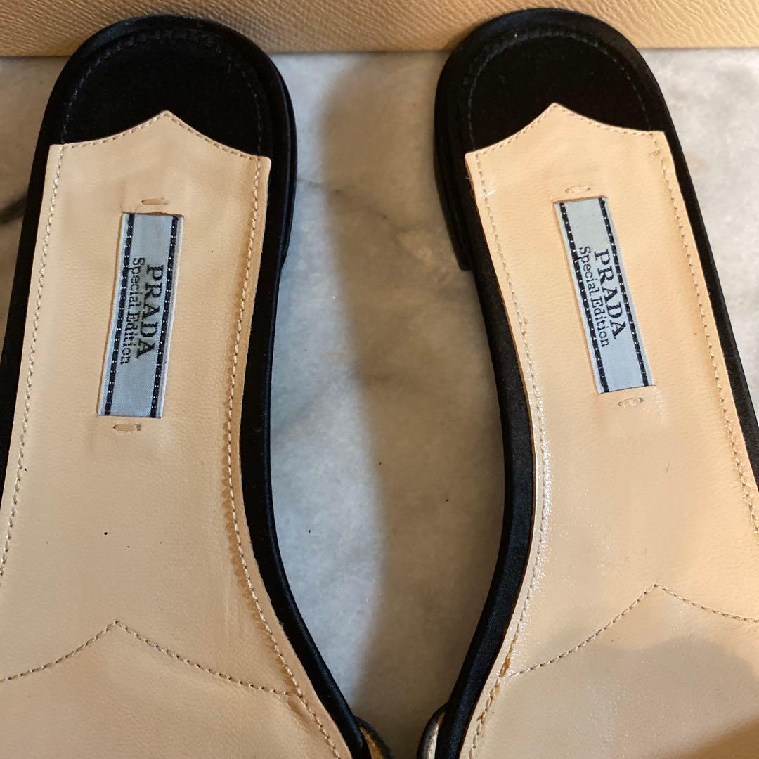 PRADA リップモチーフ ミュールサンダル