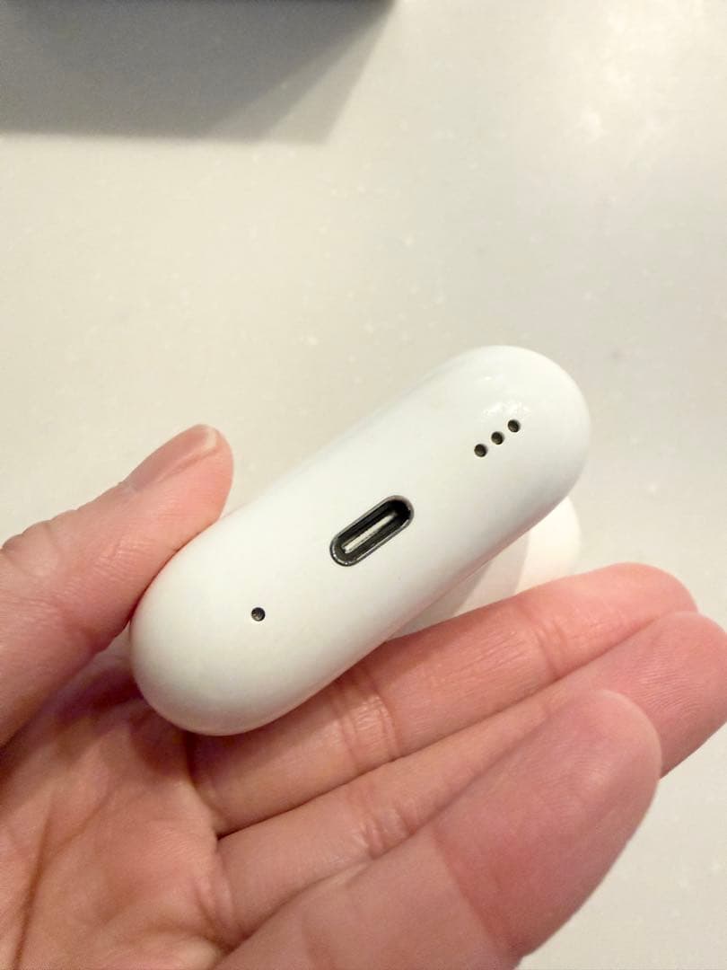 Apple AirPods Pro 第2世代本体(付属品完備)