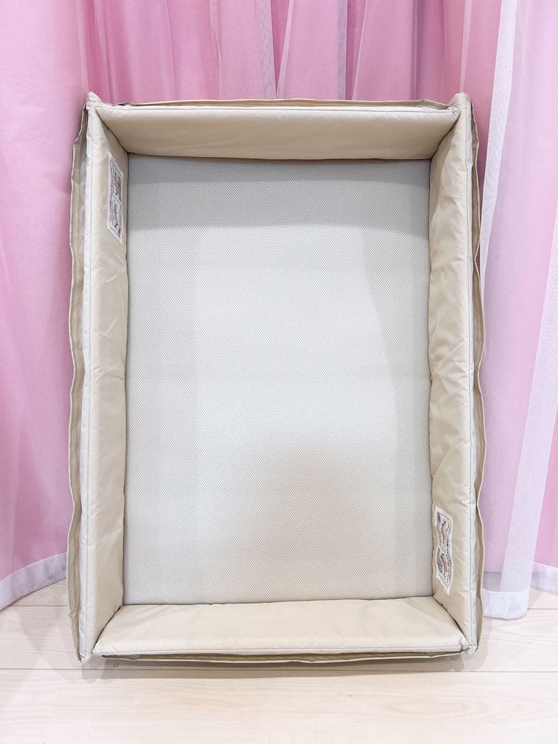 2025年購入✨️美品アップリカ ココネルエアーAB ベビーベッド ホワイトグレー