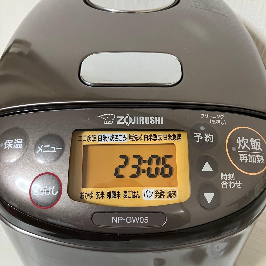 象印　炊飯器　2022年製　NP-GW05