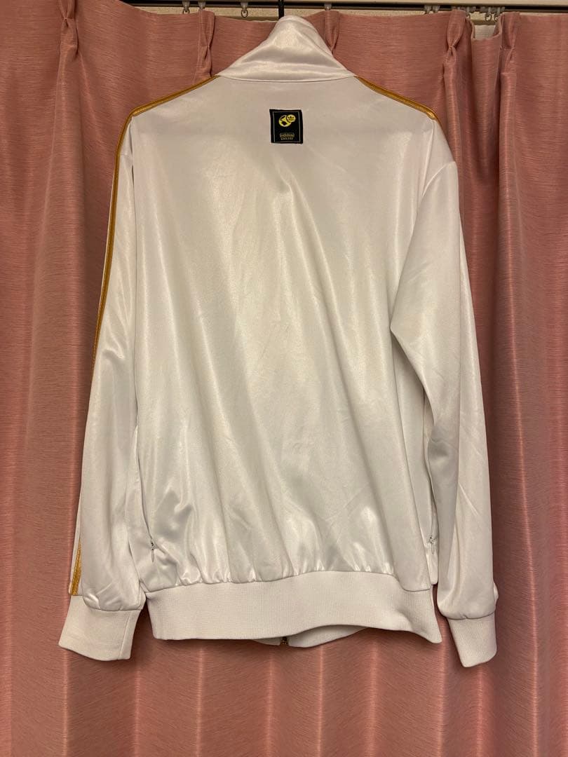 アディダス　オリジナルス　上下　ホワイト　ゴールド