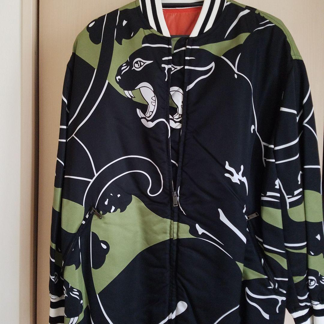 ヴァレンチノ　ブルゾン