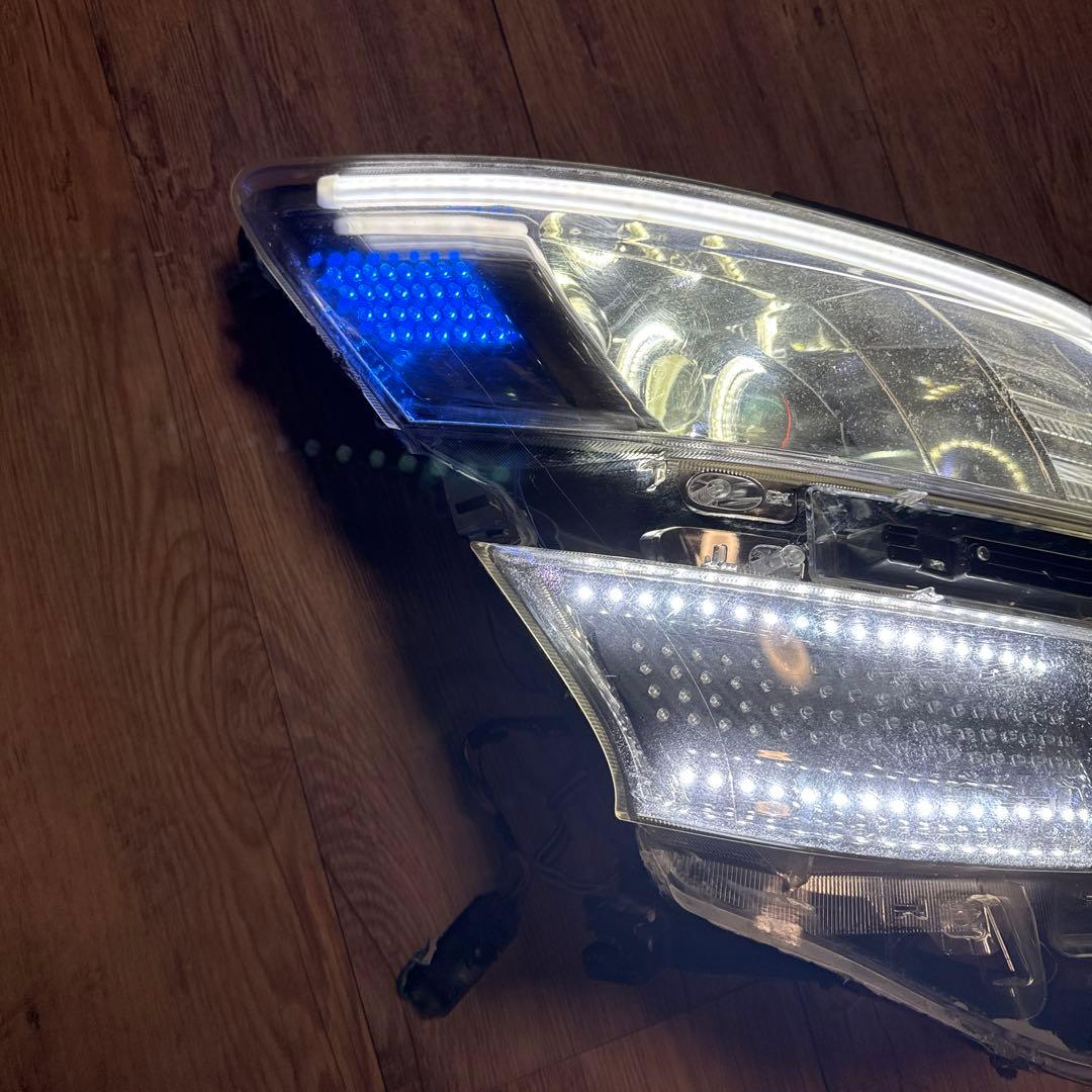 送料込み　20 ヴェルファイア ヘッドライト カスタム　運転席側