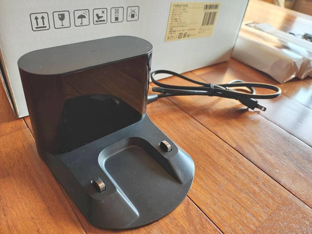 新品消耗品多数付き！ Roborock S6 MaxV 水拭き対応 ロボロック