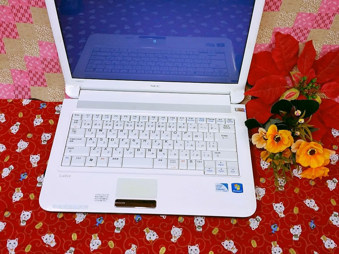 小型NEC PC HDD大容量320GBを搭載！ホワイトノートパソコン