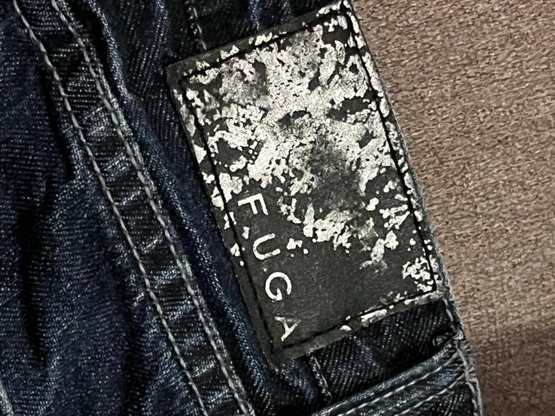 FUGA 鬼ヒゲ フレアダメージデニム