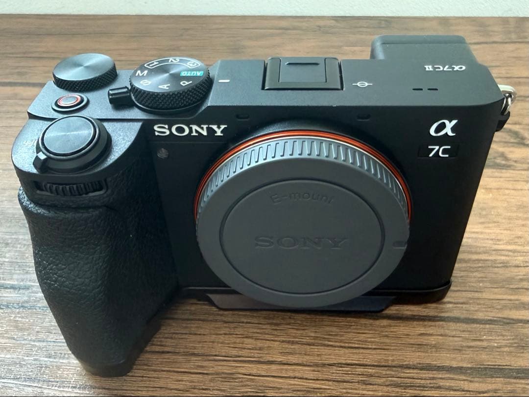 SONY α7C II 本体と付属品おまけSmallRigグリップ
