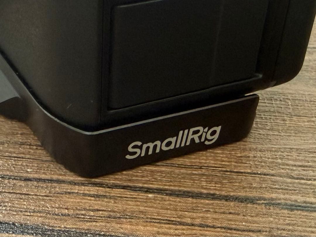 SONY α7C II 本体と付属品おまけSmallRigグリップ