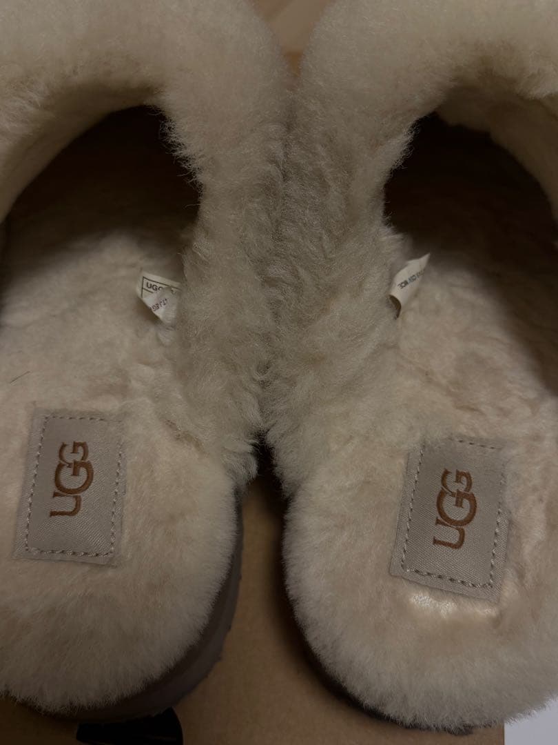 UGG スリッポン
