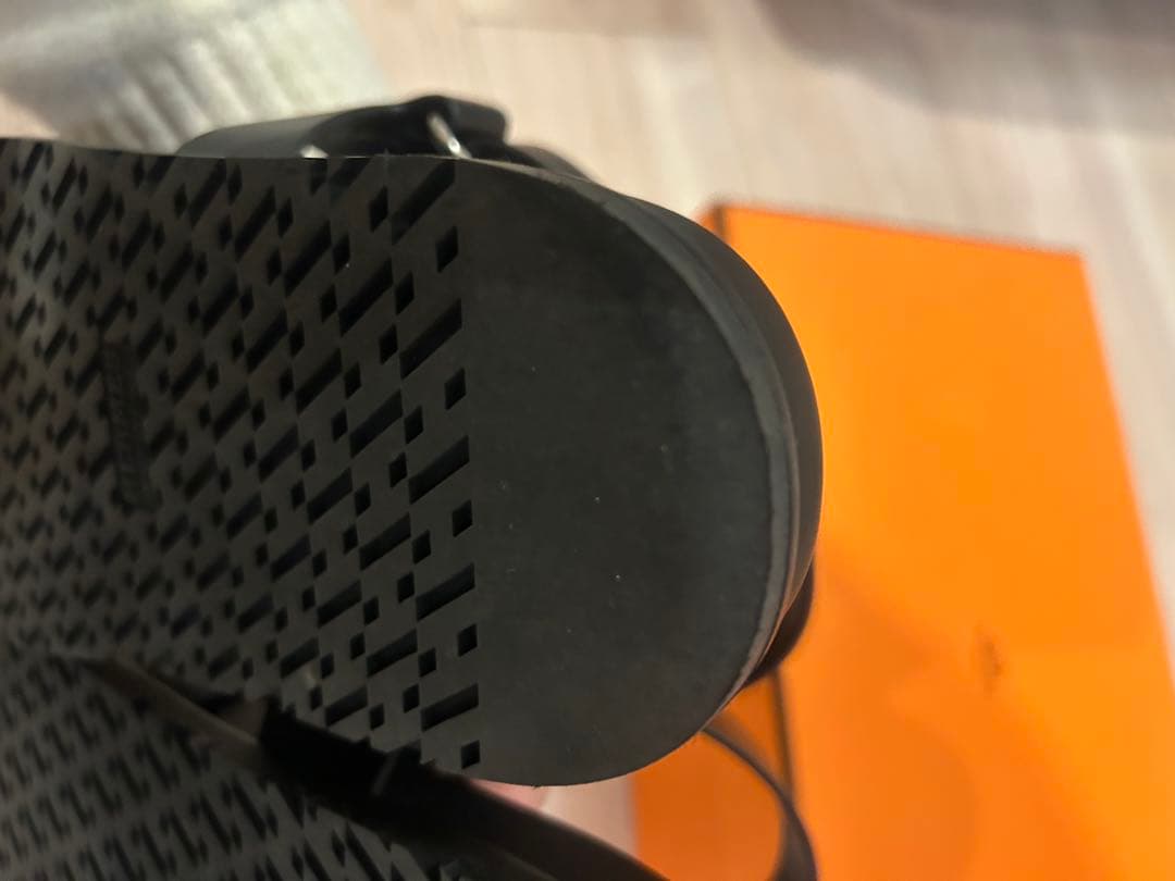 HERMES ブラックサンダル　美品