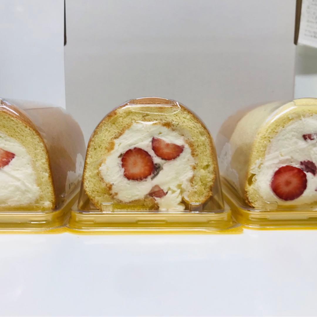 苺シフォンロールケーキ