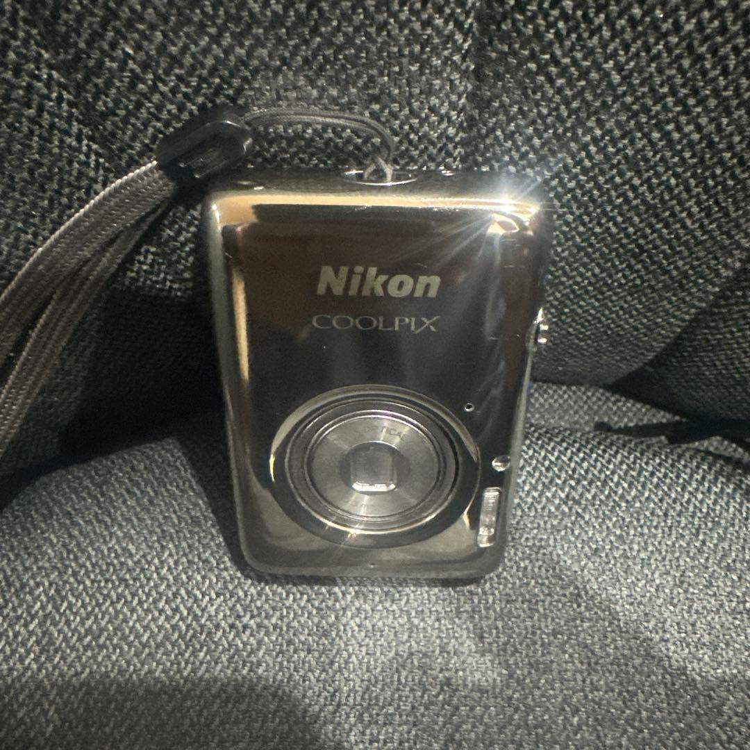 Nikon COOLPIX S02 デジタルカメラ ブラック