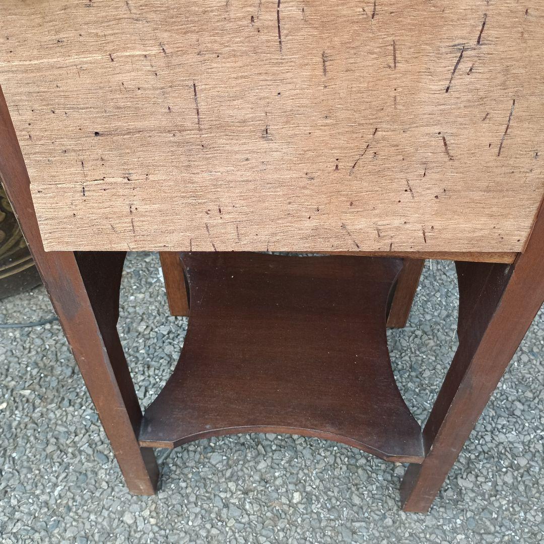 R*a様 4272）アンティーク風　スリムチェスト　引き出し　上面ガラス　難あり