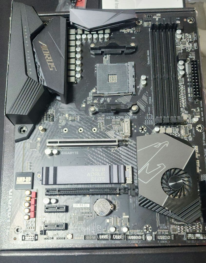 GIGABYTE X570 AORUS ELITE マザーボード