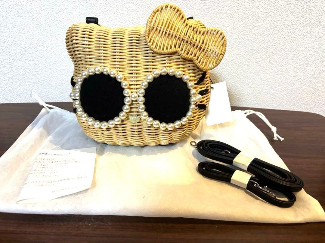 希少a-jolie x Hello Kitty コラボレーションバッグ新品未使用