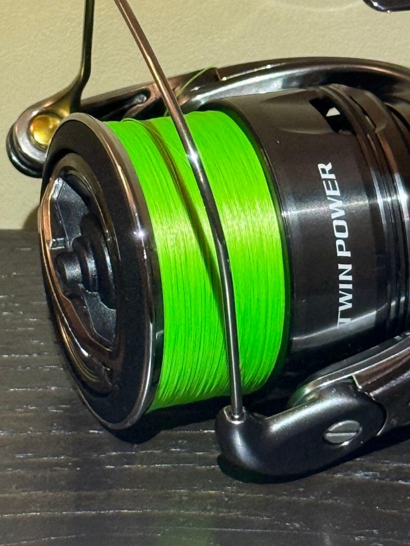 シマノ　スピニングリール　ツインパワー　C5000XG-E 未使用品