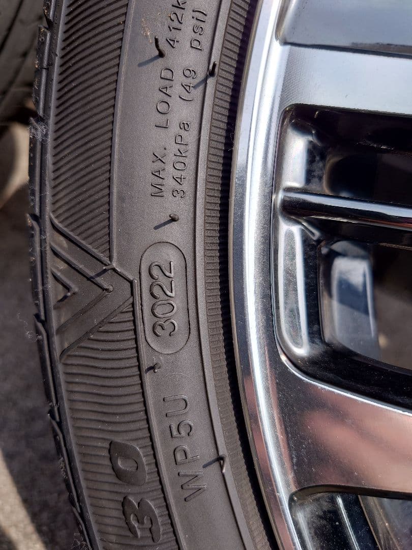 １６インチ　タイヤアルミ４本セット