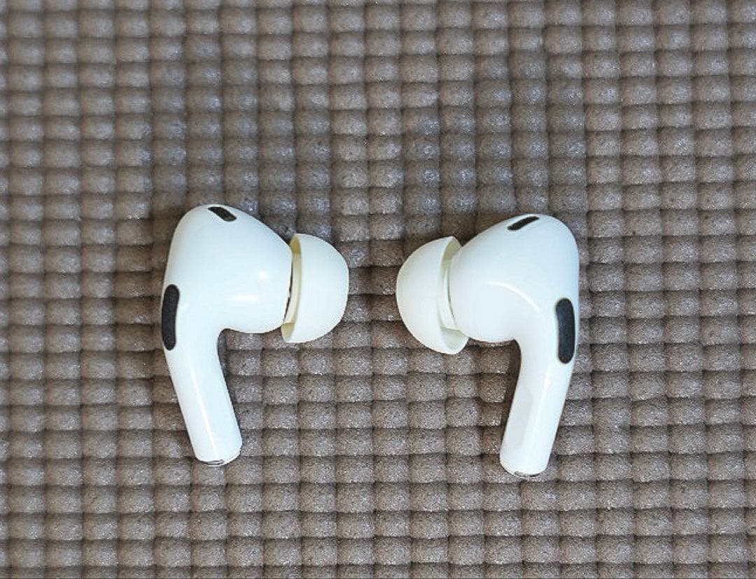 AirPods Pro2 本体 ​​​​MagSafe充電ケース（USB-C）