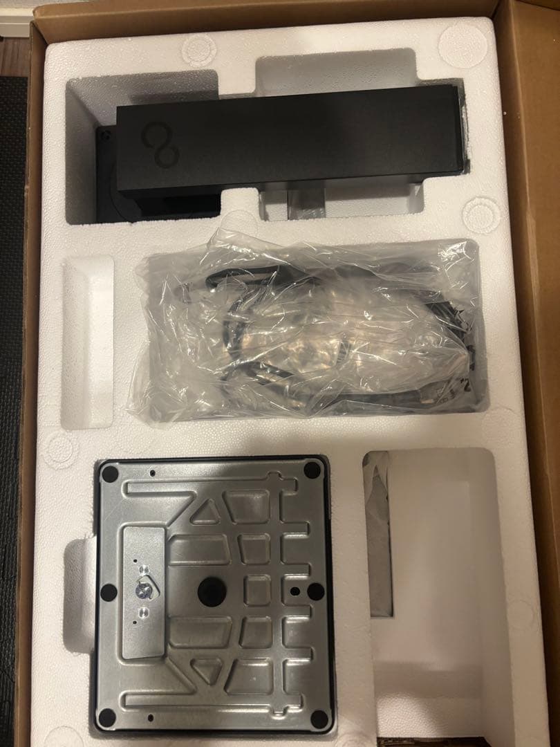 FUJITSU 富士通 VTF2401 LED ディスプレイモニター パソコン