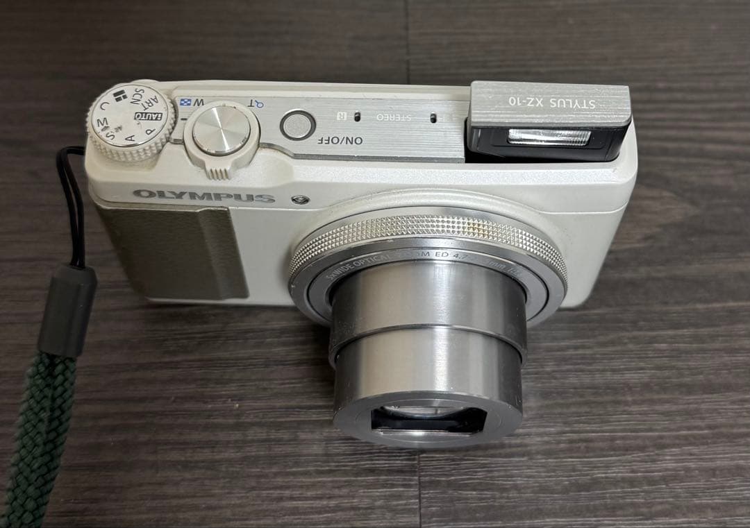 OLYMPUS STYLUS XZ-10 コンパクトデジタルカメラ