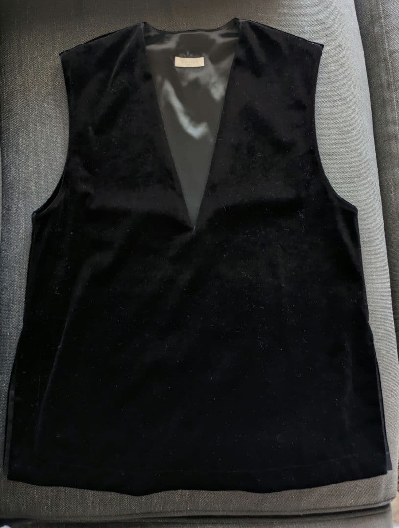 TOMORROWLAND Ballsey マットベロア Vネックベスト