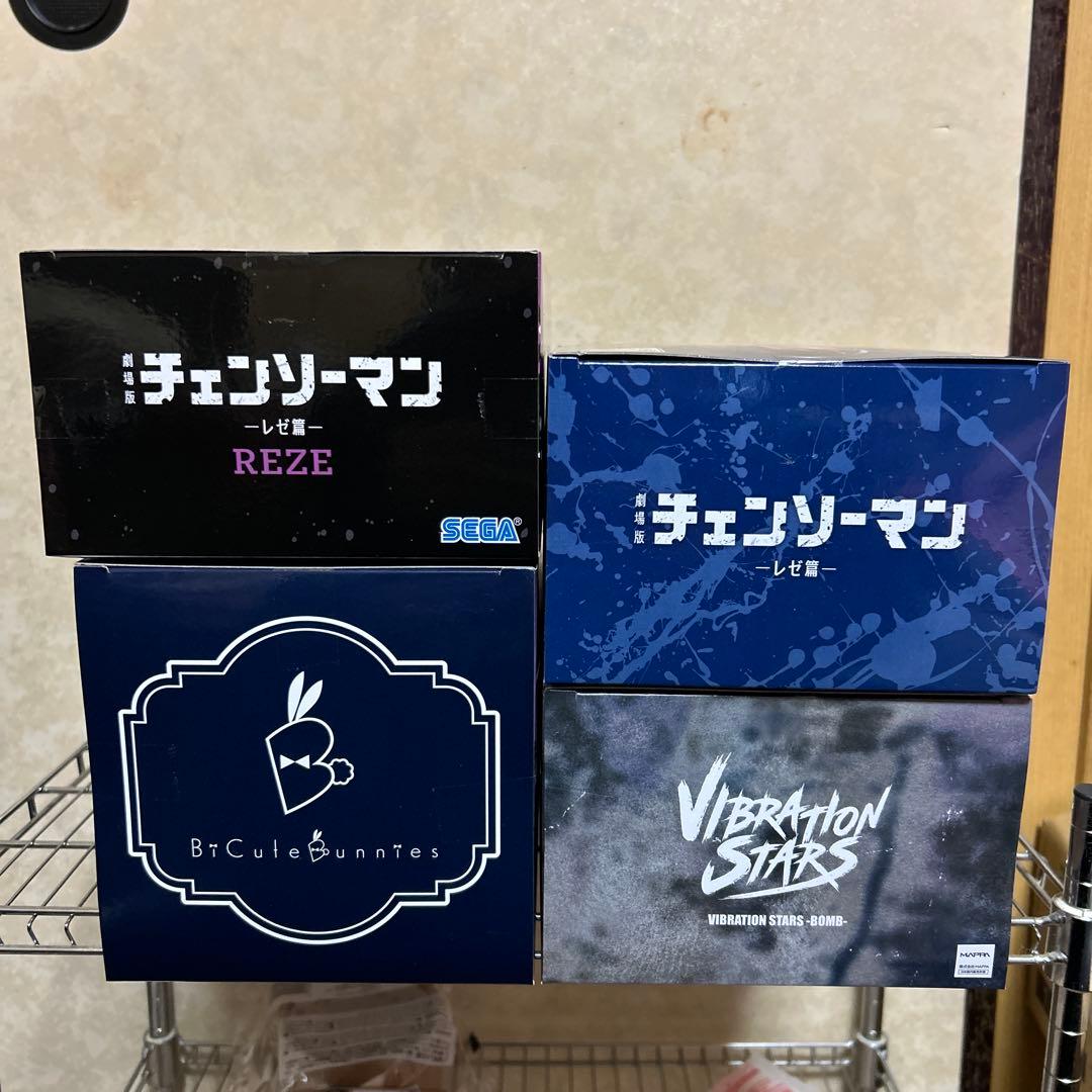 早い者勝ち！　チェンソーマン　レゼ　フィギュア　４個セット