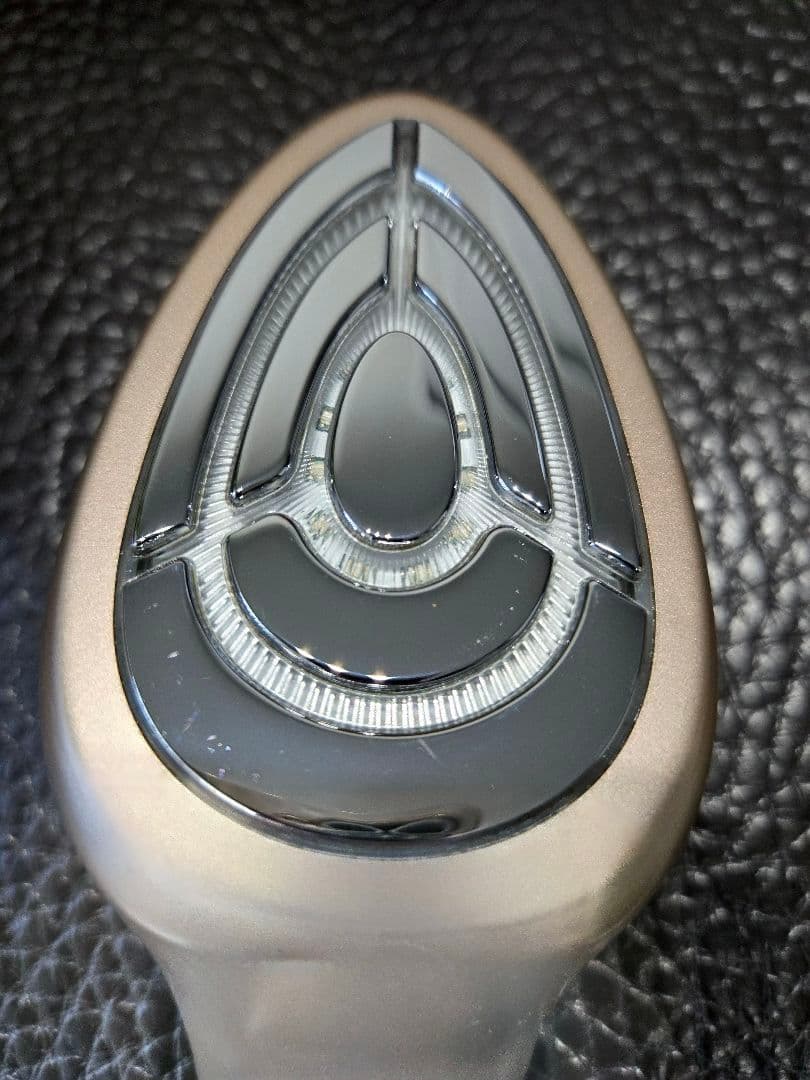 ☆ME ラボンエクラ 美顔器　付属品完備　美品☆