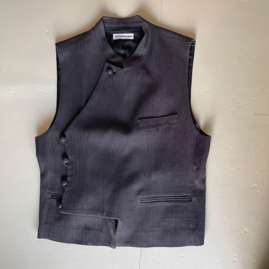 ISSEY MIYAKE MEN ダークグレー ベスト