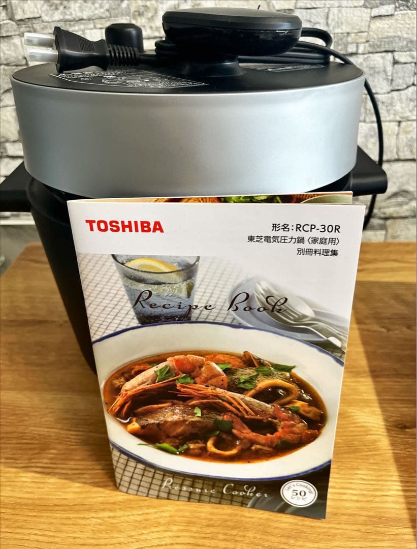 【限定一台】新品未使用★東芝 電気圧力鍋 RCP-30R レシピ本付 時短多機能