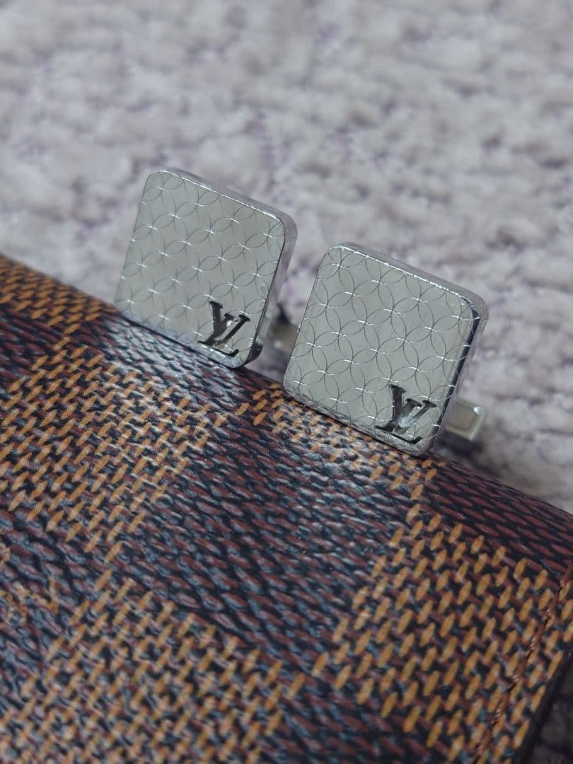 ☆LOUIS VUITTON☆　カフス ルイヴィトン　ケース付き　外箱付き