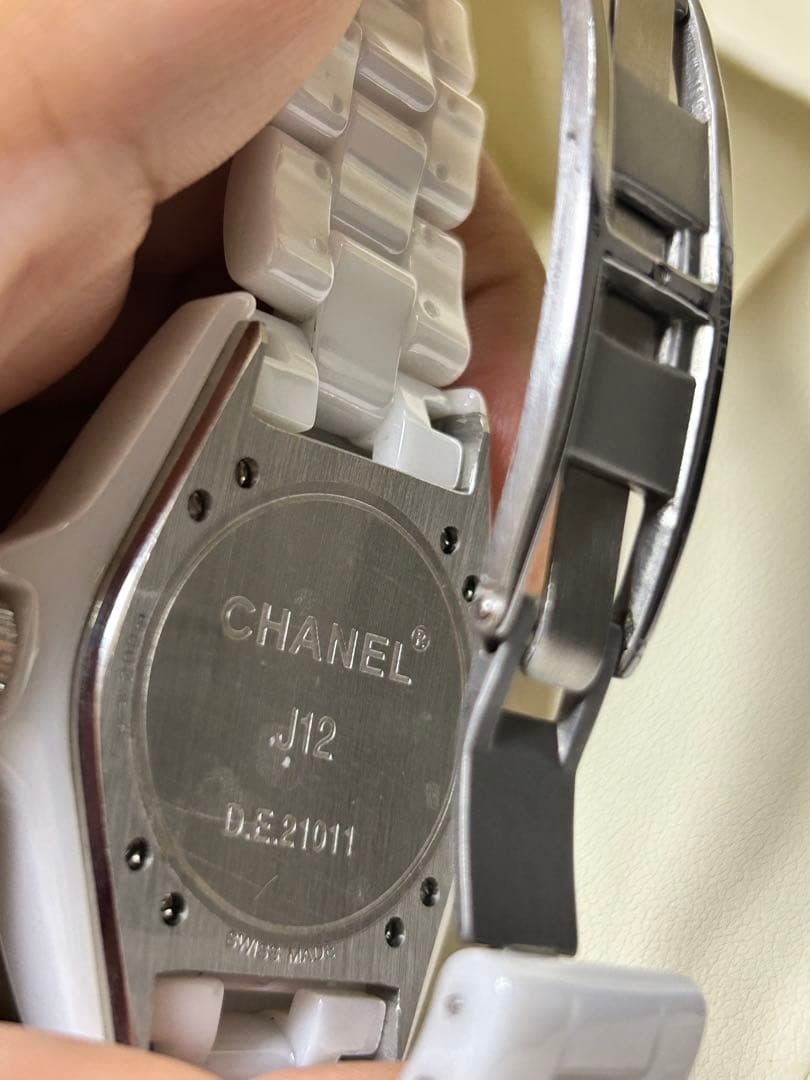 CHANEL J12 ホワイトセラミック 時計