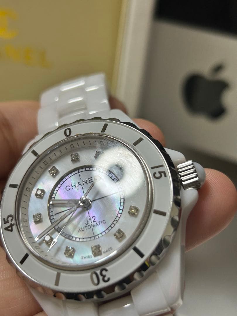 CHANEL J12 ホワイトセラミック 時計