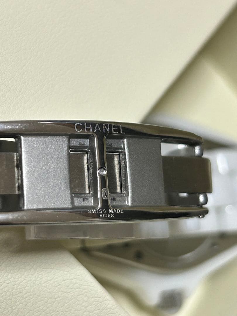 CHANEL J12 ホワイトセラミック 時計