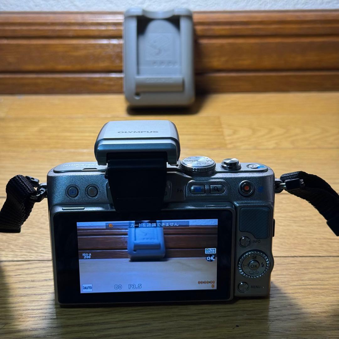 OLYMPUS PEN Lite E-PL3 ストラップ付